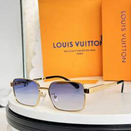 Picture of Louis Vuitton Sunglasses _SKUfw76771929fw